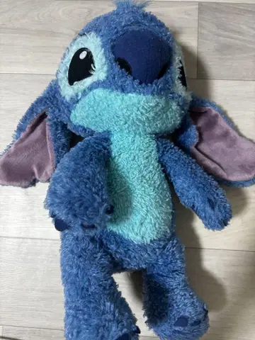 스티치 봉제 인형