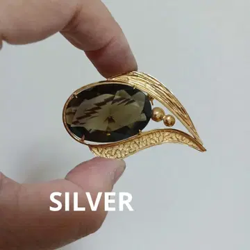 스모키 쿼츠? 브로치