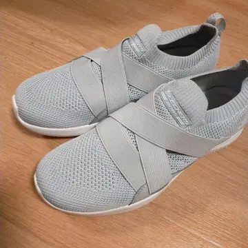 거의 미사용 SKECHERS 스케쳐스 스니커즈 슬립온 24.5cm
