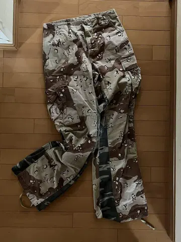 구제 의류 Desert camo cargo pant