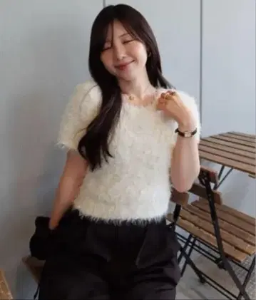 feather tulle knit T-shirt 화이트 SENEE