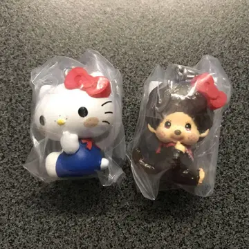 몬치치 x 헬로키티 메지루시 액세서리 2개 세트