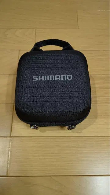 새상품 SHIMANO 릴 케이스 세미 하드 S 사이즈