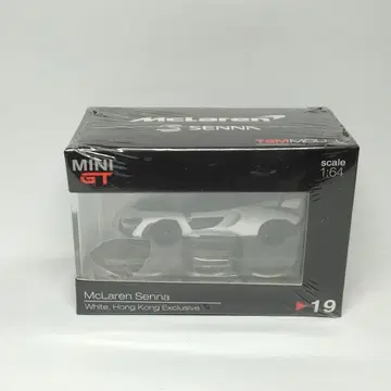 MINI GT 1/64 맥라렌 세나 화이트 홍콩 한정판