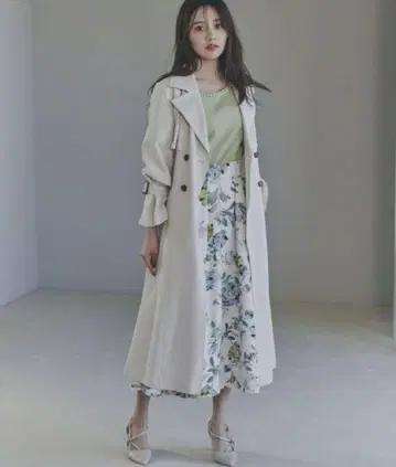 프로포션 바디 드레싱 베이지 트렌치코트 S 사이즈