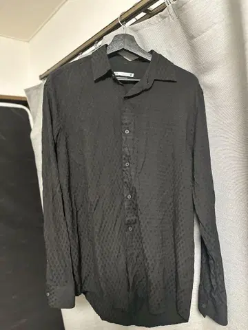 ZARA 도트 무늬 블랙 긴팔 셔츠