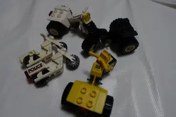 LEGO 바이크 2개, 3륜 배기 3개