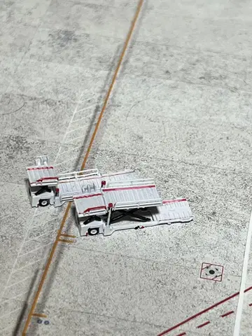 공항 디오라마 액세서리 GSE 1/400 하이 리프트 로더 2대