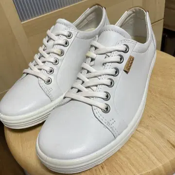 23cm 에코 ECCO 스니커즈 가죽 정가 27500엔 화이트