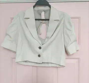 dazzlin 숏 기장 자켓
