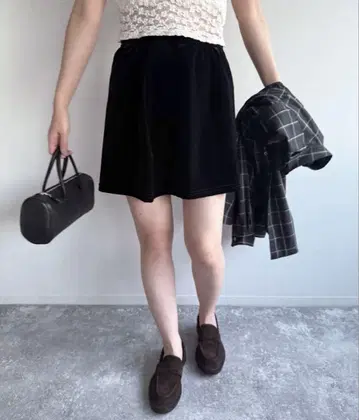 SIMONE WILD 시모네 와일드 MINI POCKET SKIRT