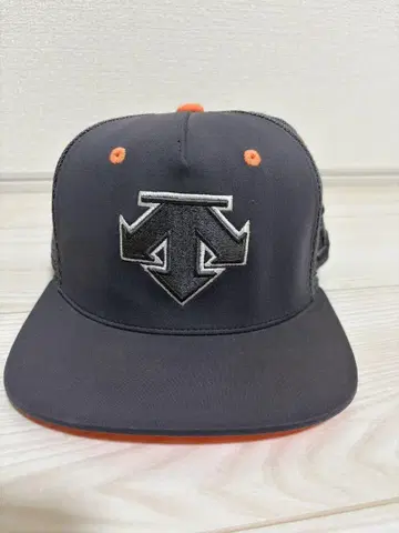 DESCENTE(데상트) 캡