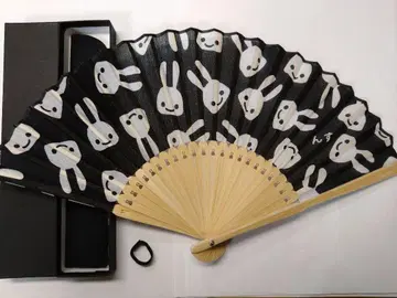 CUNE 대나무와 천의 부채 센스