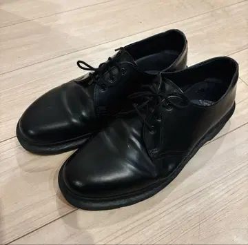 닥터마틴 1461 MONO UK9