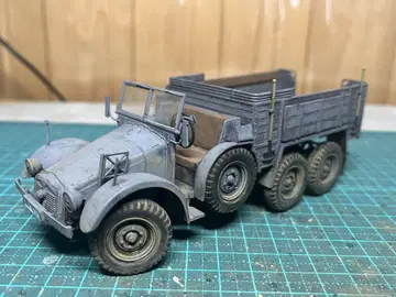 타미야 1/35 크루프 복서 6륜 트럭 완성품
