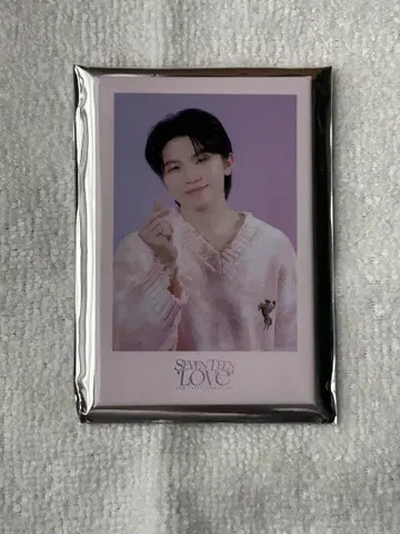 SEVENTEEN LOVE 스퀘어 캔뱃지 우지