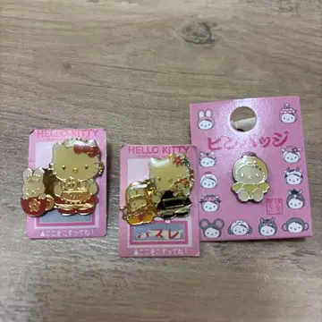 헤이세이 레트로 헬로키티 핀 배지 3개