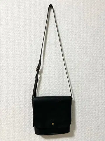 [ 최종 가격 인하 ] TENTE 스퀘어 숄더백