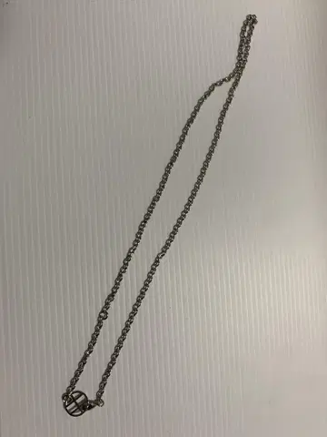 huf circle h necklace