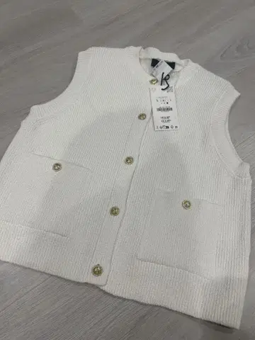 화이트 버튼 베스트 zara