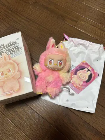 LABUBU 라부부 LOYALTY