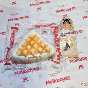 Mellojoy 트론 스퀴즈 크림 와플 세모 택 파손 있음