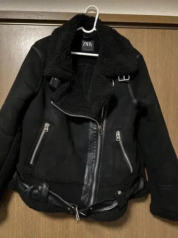 ZARA 무스탕 라이더 자켓