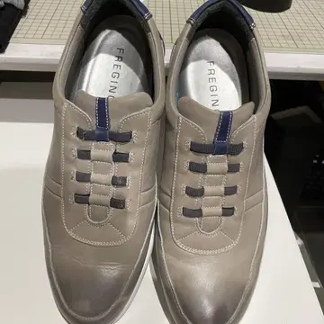 프레지노 FREGINO 가죽 스니커즈 베이지 x 네이비 26.0cm