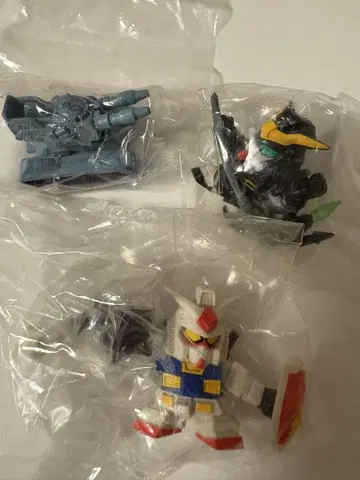 반다이 건담 캡슐 토이 3종 가챠 BANDAI