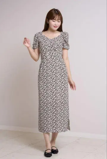 herlipto 체리 원피스 베이지