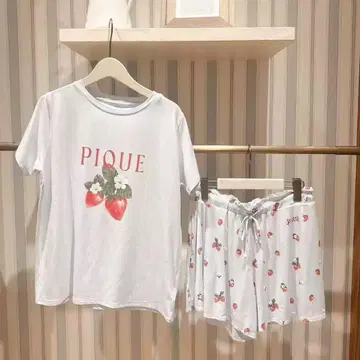 택 포함 새상품 젤라또피케 딸기 포인트 T셔츠 & 숏팬츠