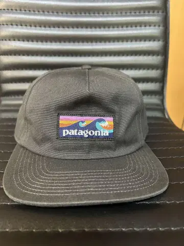 patagonia 블랙 스냅백 캡