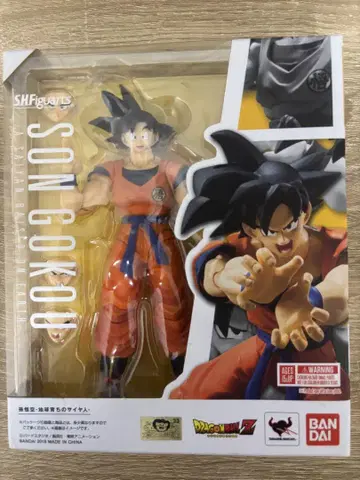 S.H.Figuarts 드래곤볼 손오공 -지구에서 자란 사이어인-