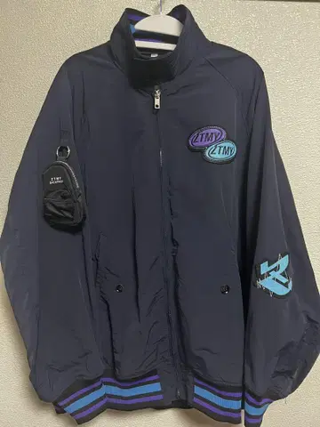 계속 한밤중이면 좋을 텐데 VARSITY JACKET (Navy) XL