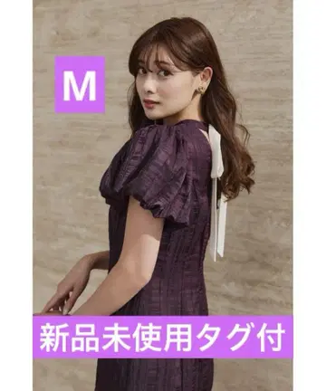Her lip to Bloom-Sleeve Jacquard Dress