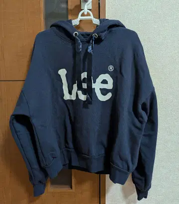 Lee 크롭 기장 후드티 숏 기장 후드티