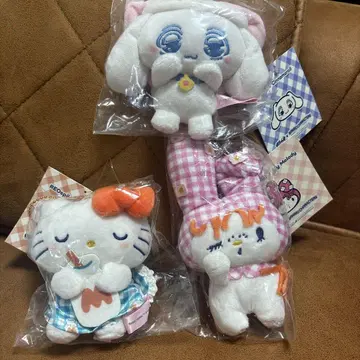가슴 큥전 x 산리오 봉제 인형 키링 마이멜로디 키티 시나몬