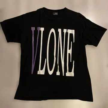 VLONE T셔츠