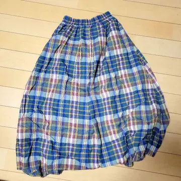 Allumer 체크 무늬 플레어 스커트