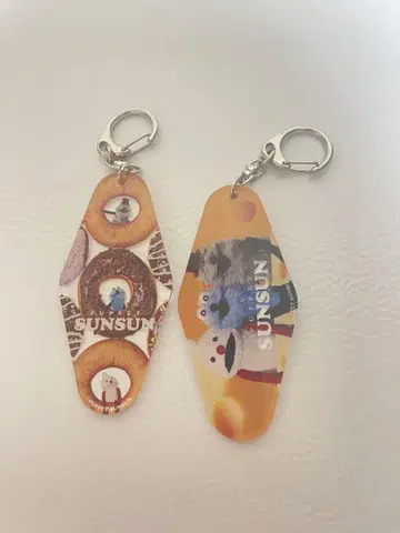 퍼펫 스 랜덤 아크릴 키링 모텔