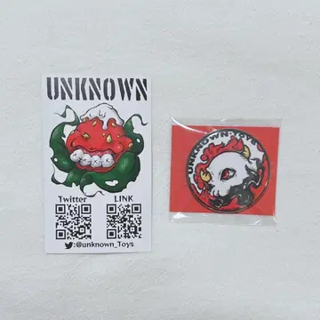 UNKNOWN 캔뱃지