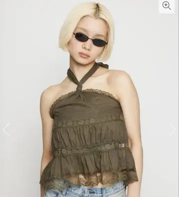 LAGUA GEM HALTER NECK SOFT 상의