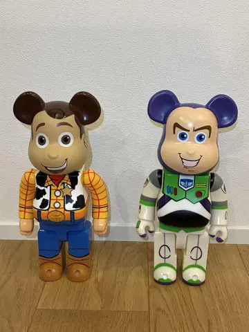 베어브릭 토이스토리 우디 버즈 2체 세트 400%