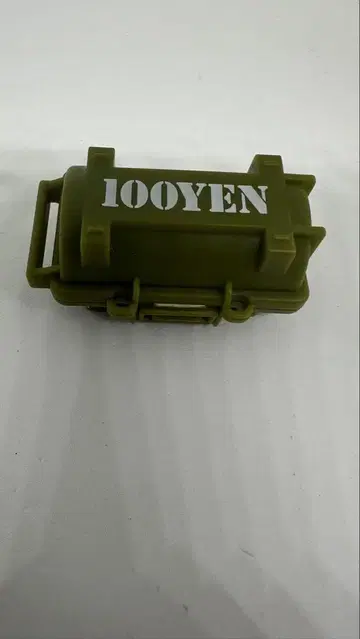 100엔 컨테이너 가챠가챠 서바이벌