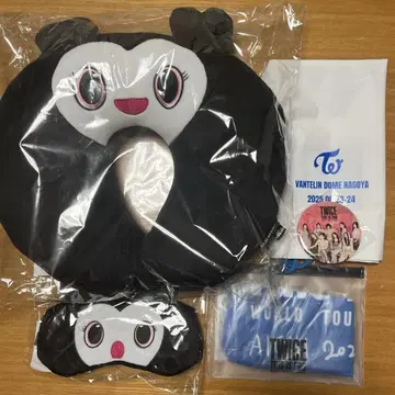 [ 새상품 미사용 ] TWICE 업그레이드 굿즈 4세트