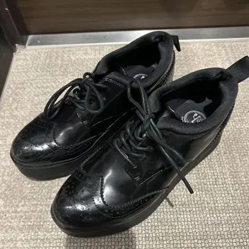 YOSUKE 통굽 스니커즈