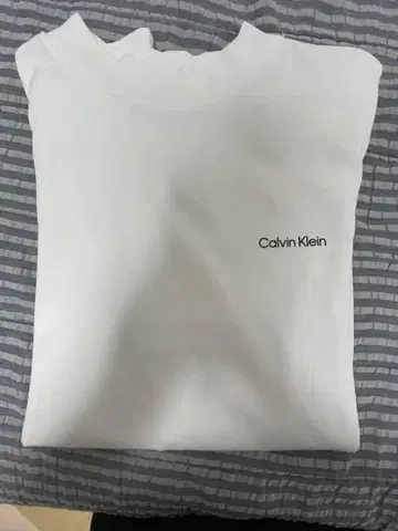 Calvin Klein 긴팔 T