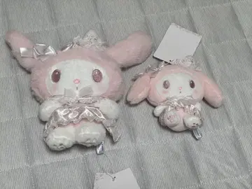 마이멜로디 화이트 딸기 티타임 푸와쿠타 봉제 인형 & 마스코트 2점