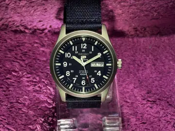 새상품급 작동품 SEIKO 5 밀리터리 네이비