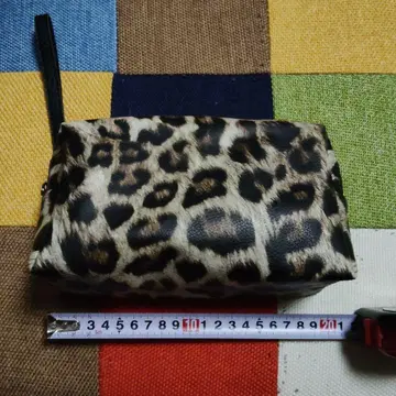 레오파드 무늬 파우치 지퍼 포함